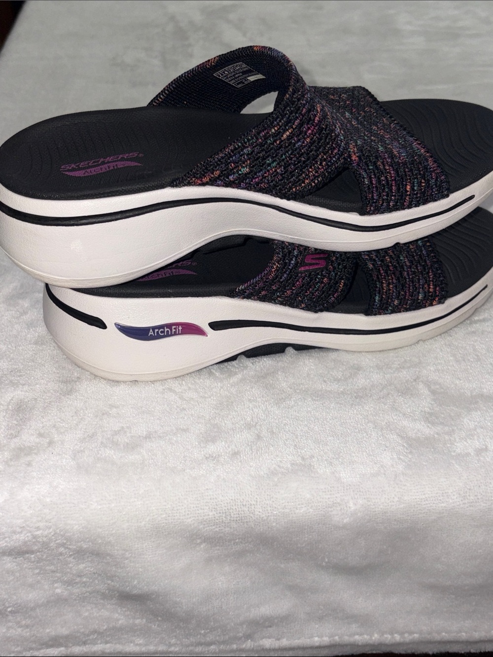 Skechers Gowalk Arch Fit Sandals View 3